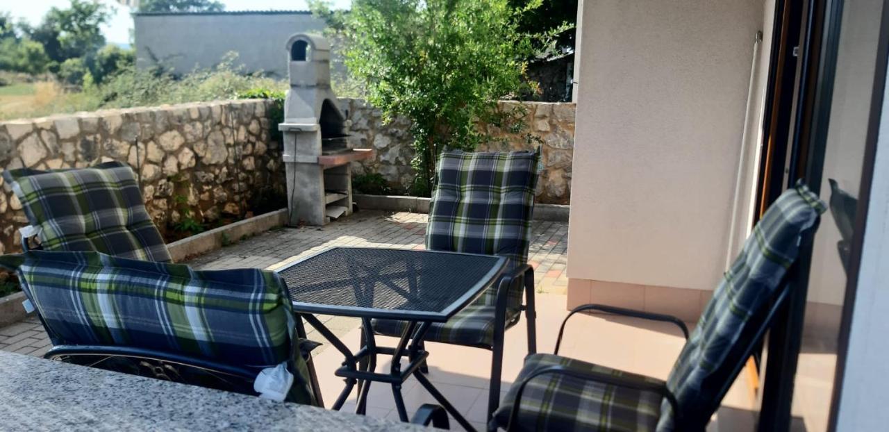 Apartman Lidija Linardići Exteriör bild
